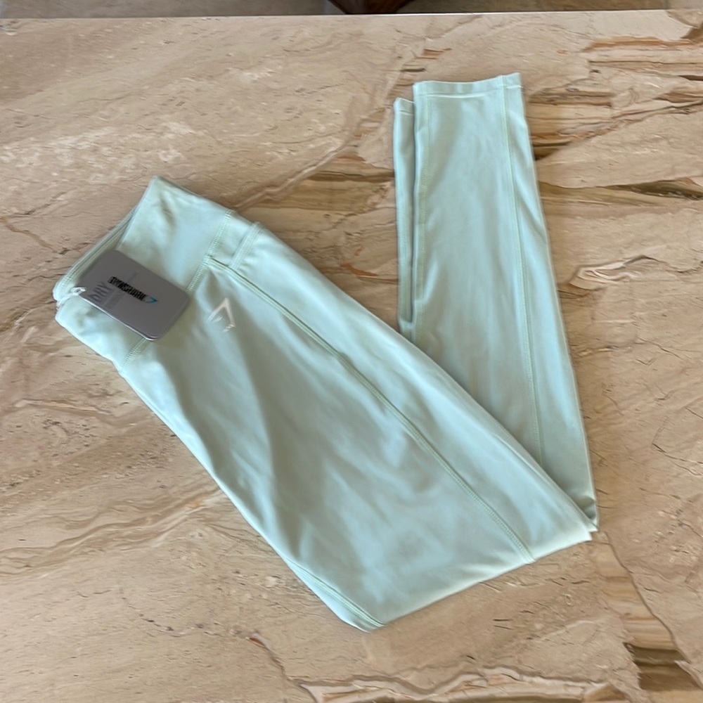 Gymshark Dry Dreamy Leggings 2.0 NWT